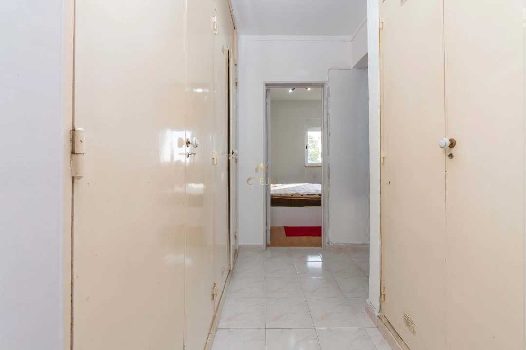 Apartamento T2 para Venda em Santa Iria de Azoia, São João da Talha e Bobadela Foto 16