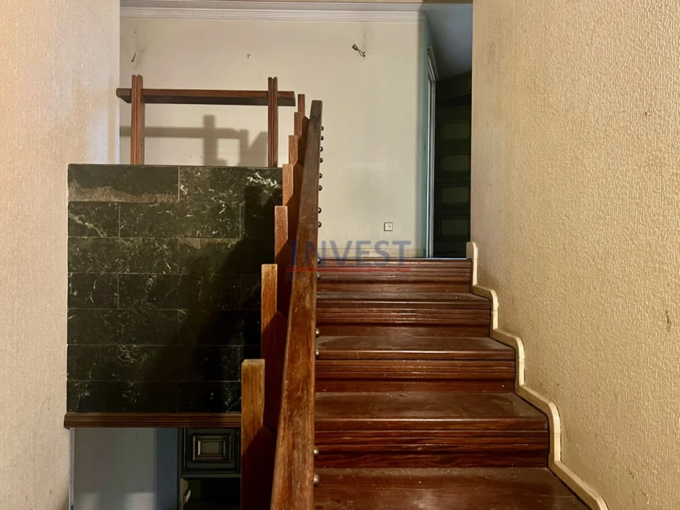 Moradia T10 para Venda em Paranhos Foto 12