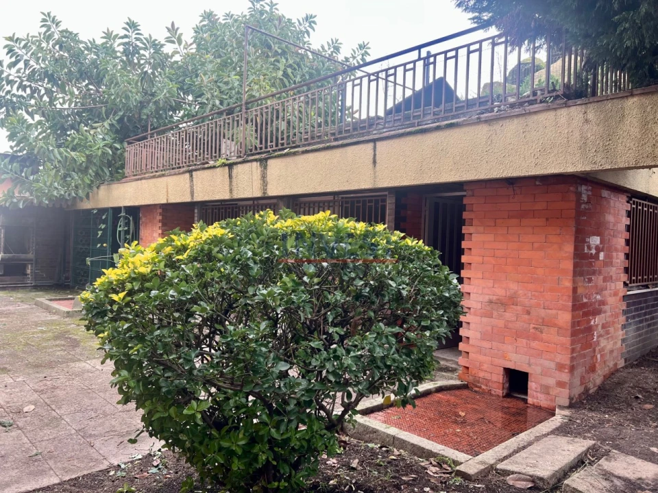 Moradia T10 para Venda em Paranhos Foto 41