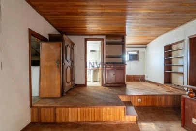 Moradia T10 para Venda em Paranhos