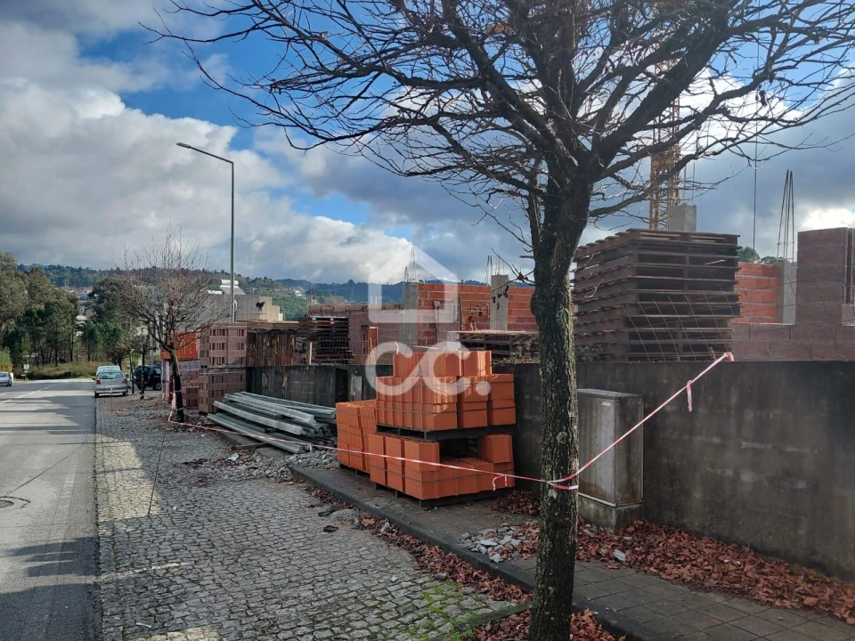 Moradia T3 para Venda em Macieira Foto 9