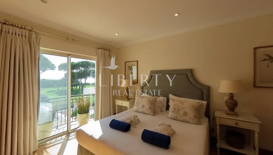 Apartamento T2 para Venda em Almancil Foto 11