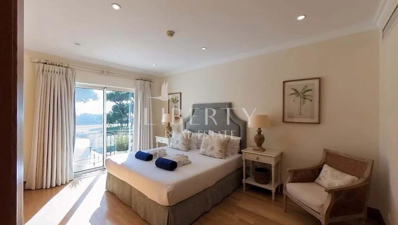 Apartamento T2 para Venda em Almancil Foto 10