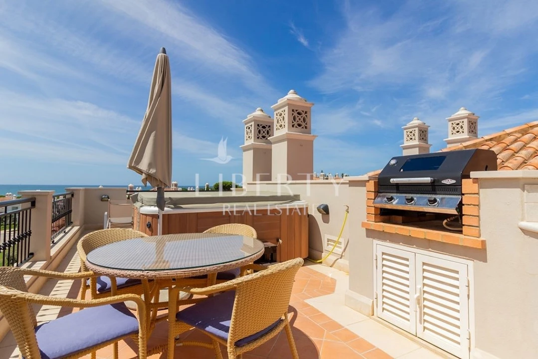 Apartamento T2 para Venda em Almancil Foto 2