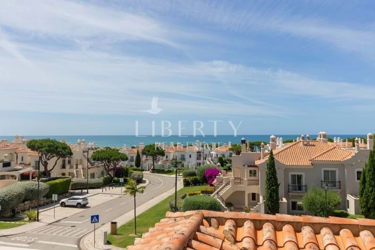 Apartamento T2 para Venda em Almancil Foto 1