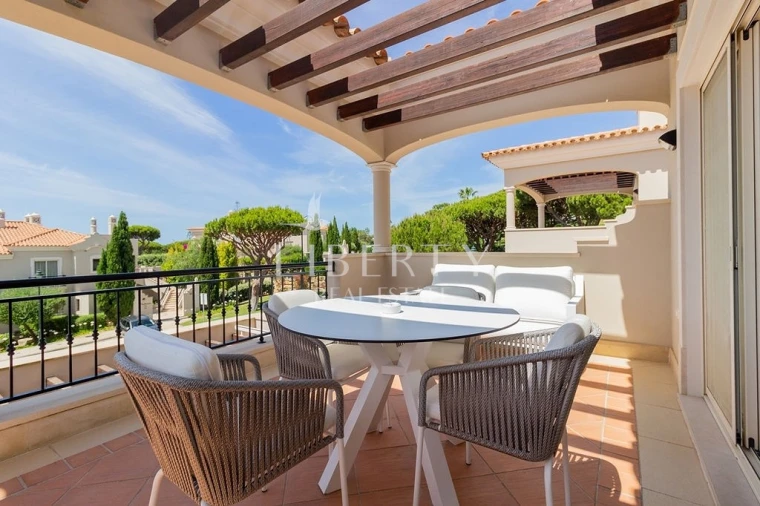 Apartamento T2 para Venda em Almancil Foto 8