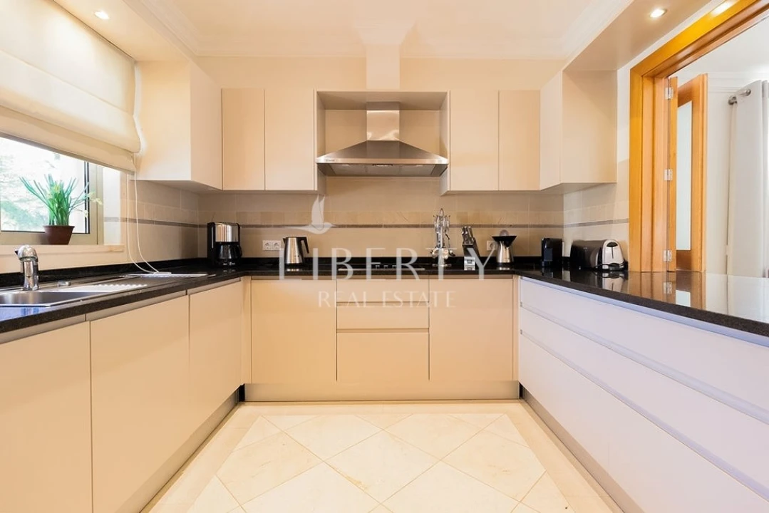 Apartamento T2 para Venda em Almancil Foto 7