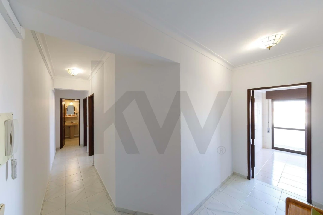 Apartamento T2 para Venda em Portimão Foto 1