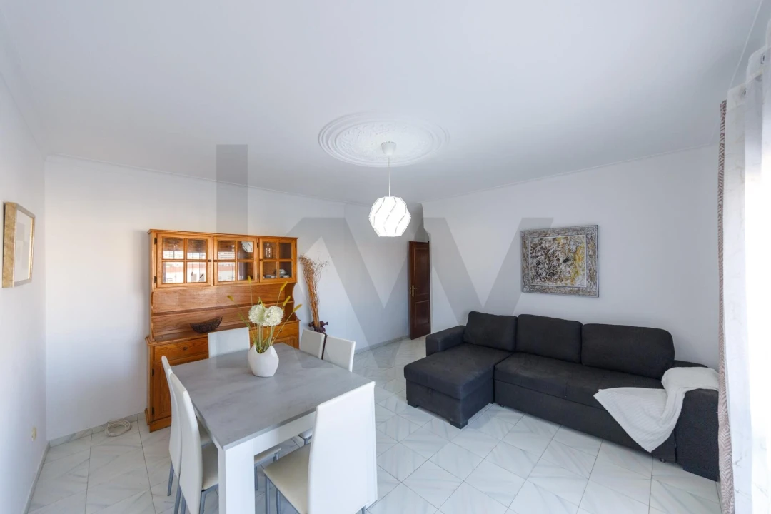 Apartamento T2 para Venda em Portimão Foto 7