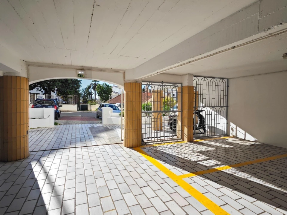 Apartamento T2 para Venda em Portimão Foto 26