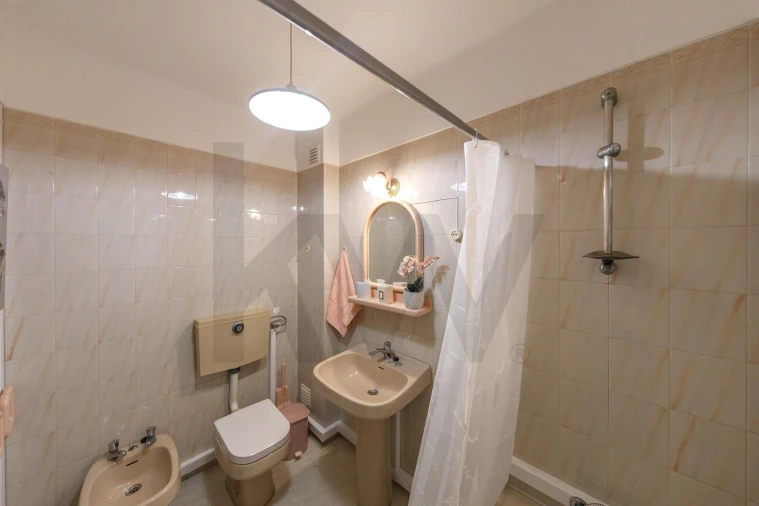 Apartamento T2 para Venda em Portimão Foto 16