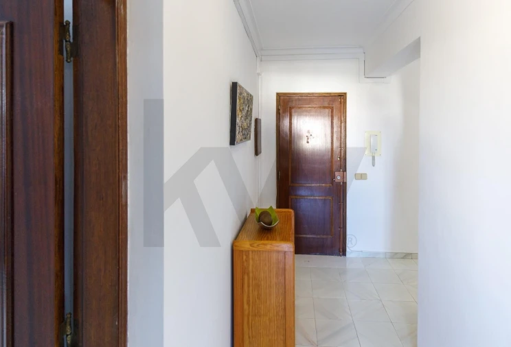 Apartamento T2 para Venda em Portimão Foto 2
