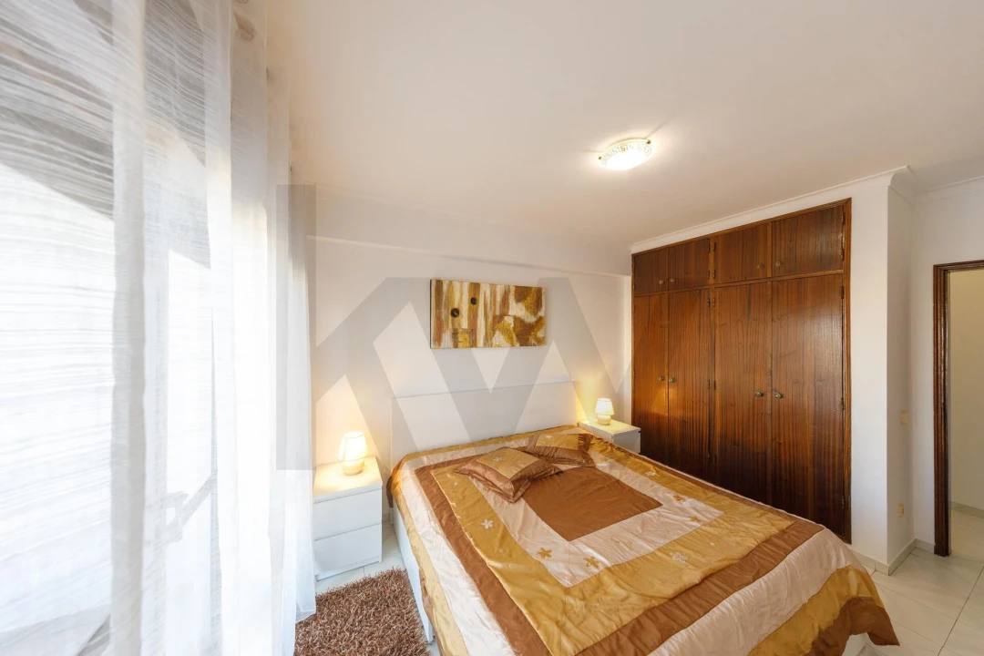 Apartamento T2 para Venda em Portimão Foto 10