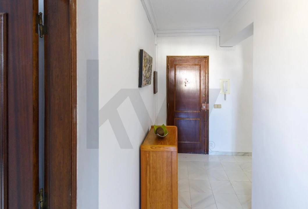 Apartamento T2 para Venda em Portimão Foto 2