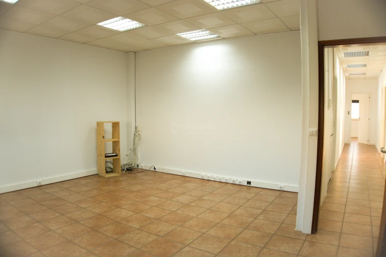 Escritório para Arrendamento em Laranjeiro e Feijó Foto 6