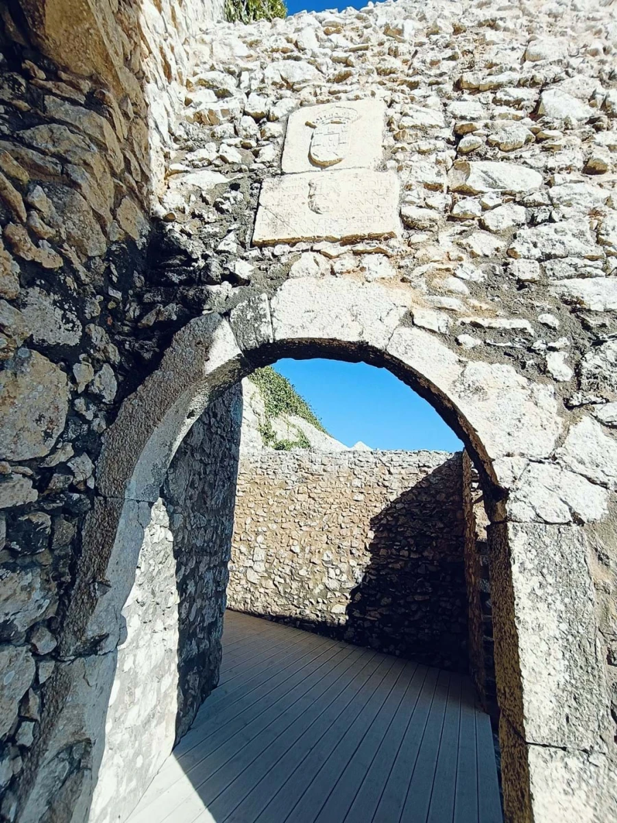 Moradia T3 para Venda em Vila de Sagres Foto 3