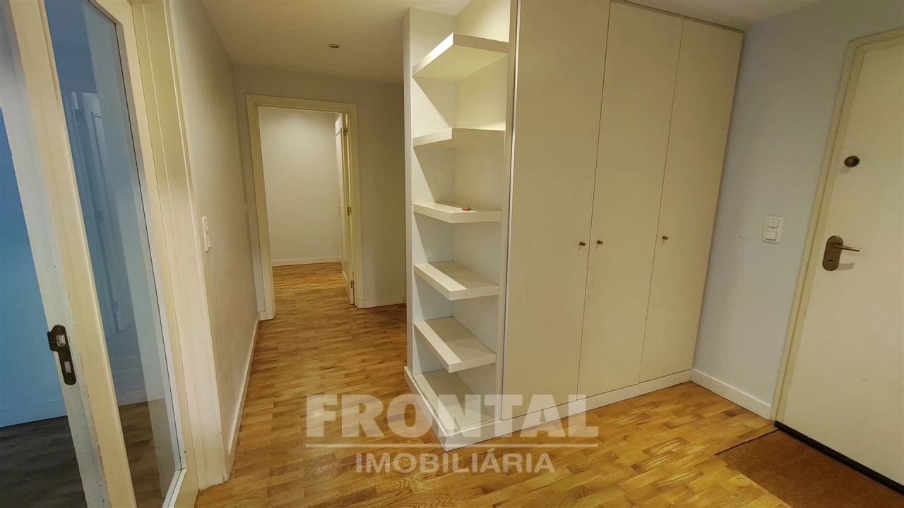 Apartamento T3 para Venda em Ramalde Foto 7