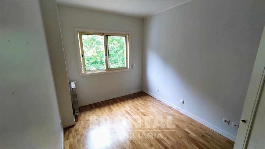 Apartamento T3 para Venda em Ramalde Foto 12