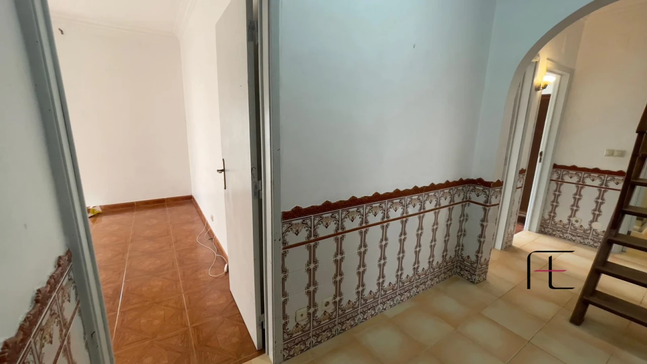 Apartamento T2 para Arrendamento em Queluz e Belas Foto 12