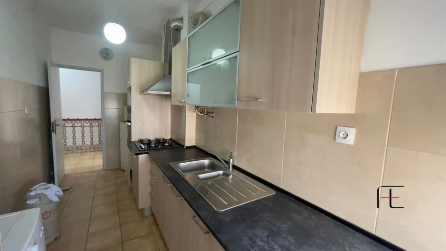 Apartamento T2 para Arrendamento em Queluz e Belas Foto 2