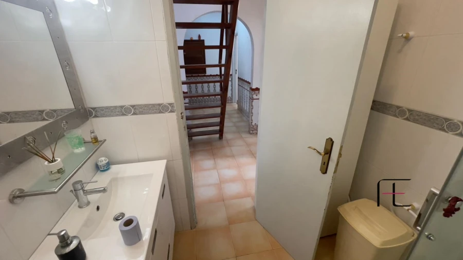 Apartamento T2 para Arrendamento em Queluz e Belas Foto 21