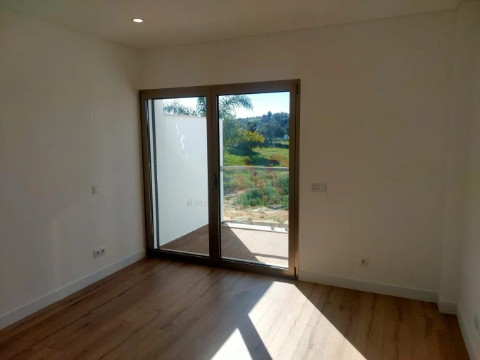 Moradia T3 para Venda em Ferreiras Foto 15