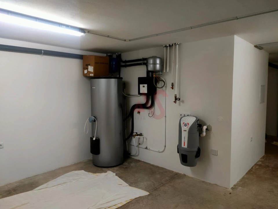 Moradia T3 para Venda em Ferreiras Foto 20