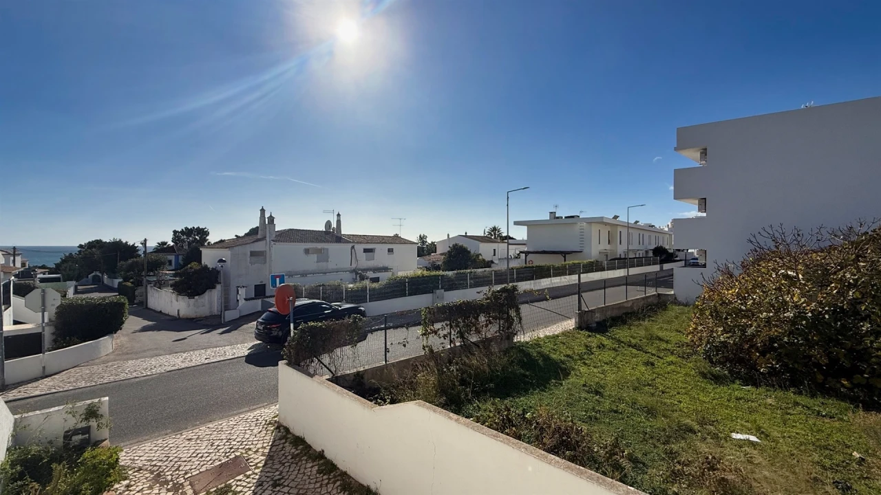Moradia T0 para Venda em Albufeira e Olhos de Água Foto 12