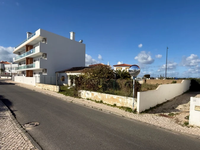 Moradia T0 para Venda em Albufeira e Olhos de Água Foto 24