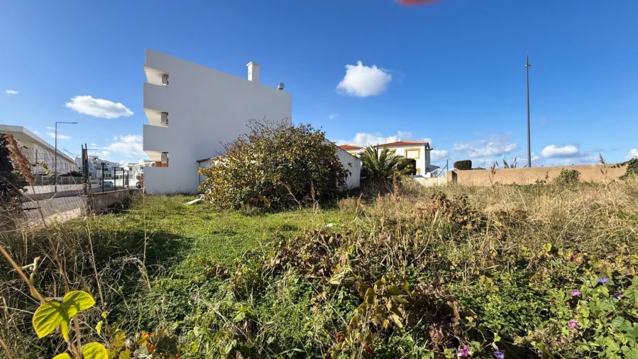 Moradia T0 para Venda em Albufeira e Olhos de Água Foto 16