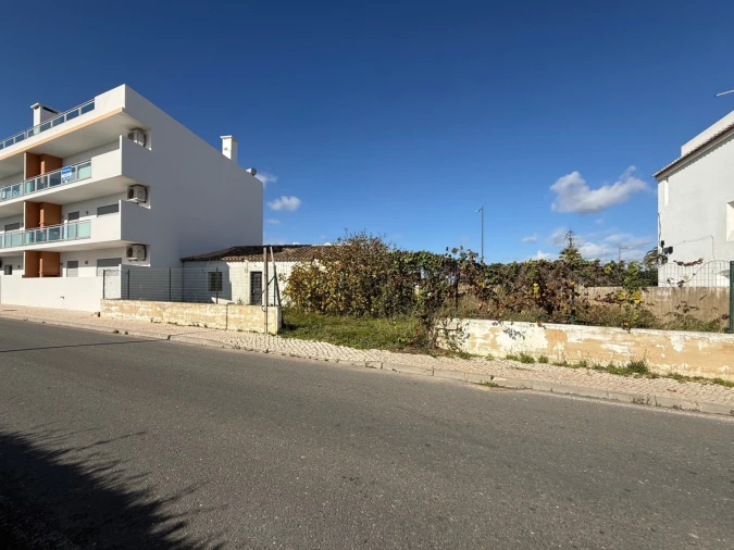 Moradia T0 para Venda em Albufeira e Olhos de Água Foto 2