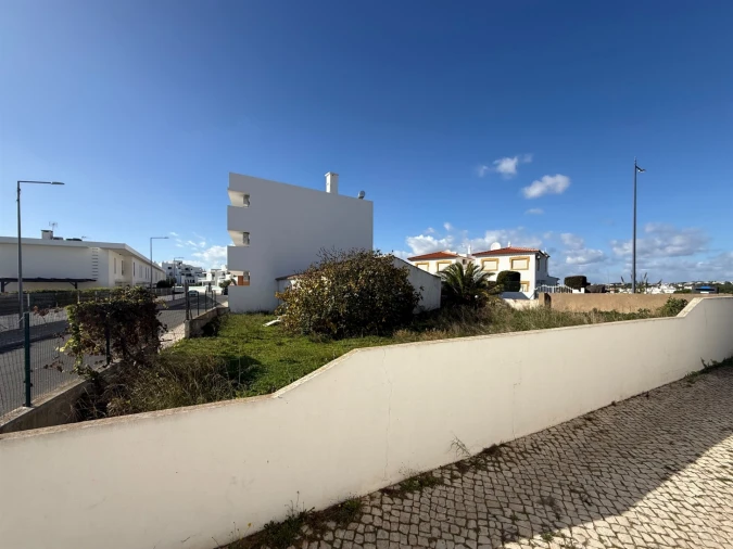 Moradia T0 para Venda em Albufeira e Olhos de Água Foto 9