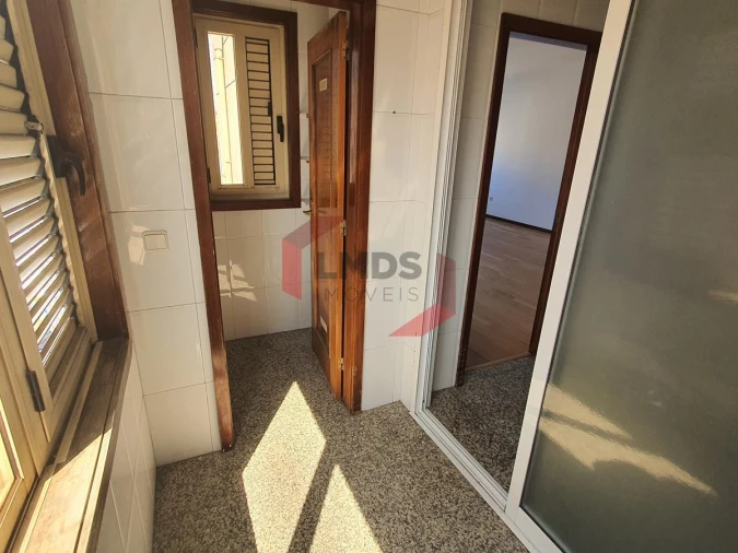 Apartamento T3 para Venda em Vilar de Andorinho Foto 15