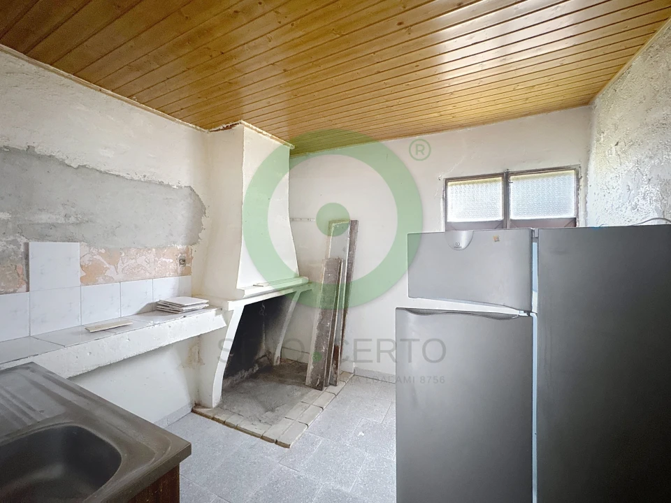 Moradia T2 para Venda em Torre de D. Chama Foto 4