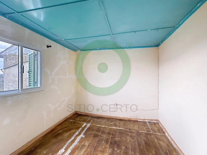 Moradia T2 para Venda em Torre de D. Chama Foto 6