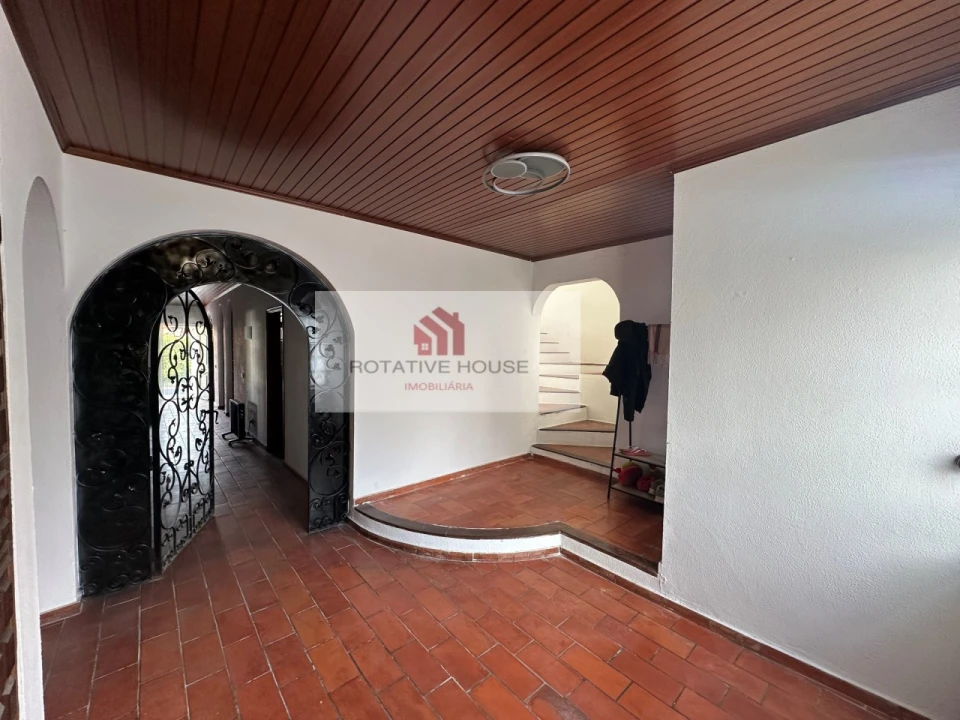 Moradia T5 para Venda em Assunção, Ajuda, Salvador e Santo Ildefonso Foto 28