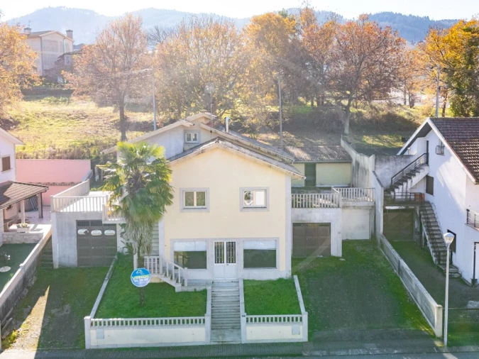 Moradia T3 para Venda em Salvador e Santo Aleixo de Além-Tâmega Foto 1