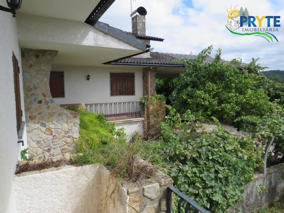 Moradia T5 para Venda em Sertã Foto 1