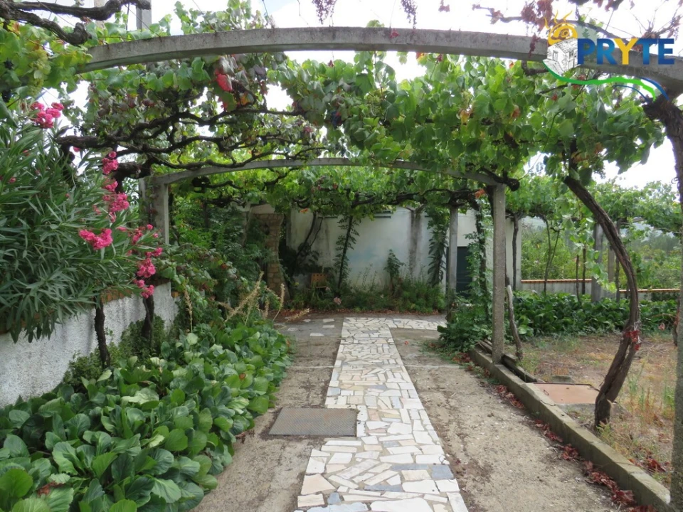 Moradia T5 para Venda em Sertã Foto 35