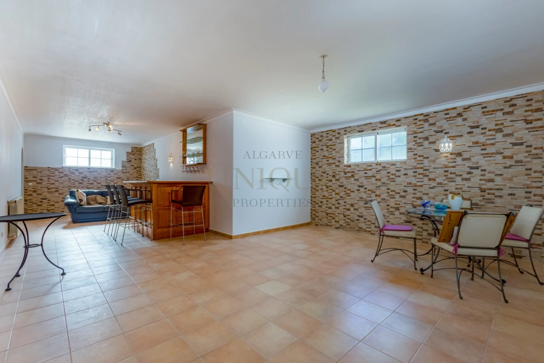 Moradia T4 para Venda em Luz Foto 26