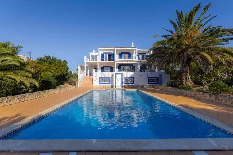 Moradia T4 para Venda em Luz Foto 2