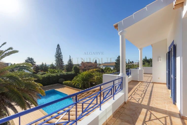 Moradia T4 para Venda em Luz Foto 15