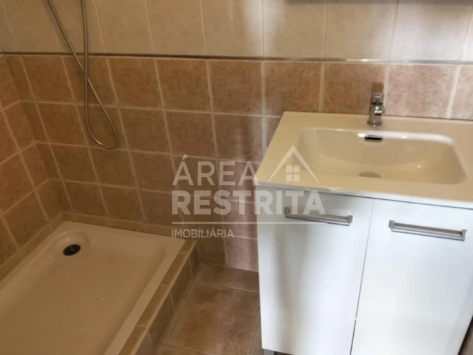 Apartamento T2 para Venda em Amora Foto 6