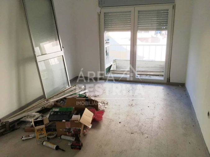 Apartamento T2 para Venda em Amora Foto 9