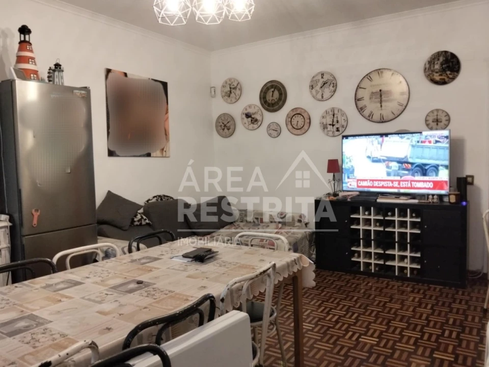 Apartamento T3 para Venda em Amora Foto 3