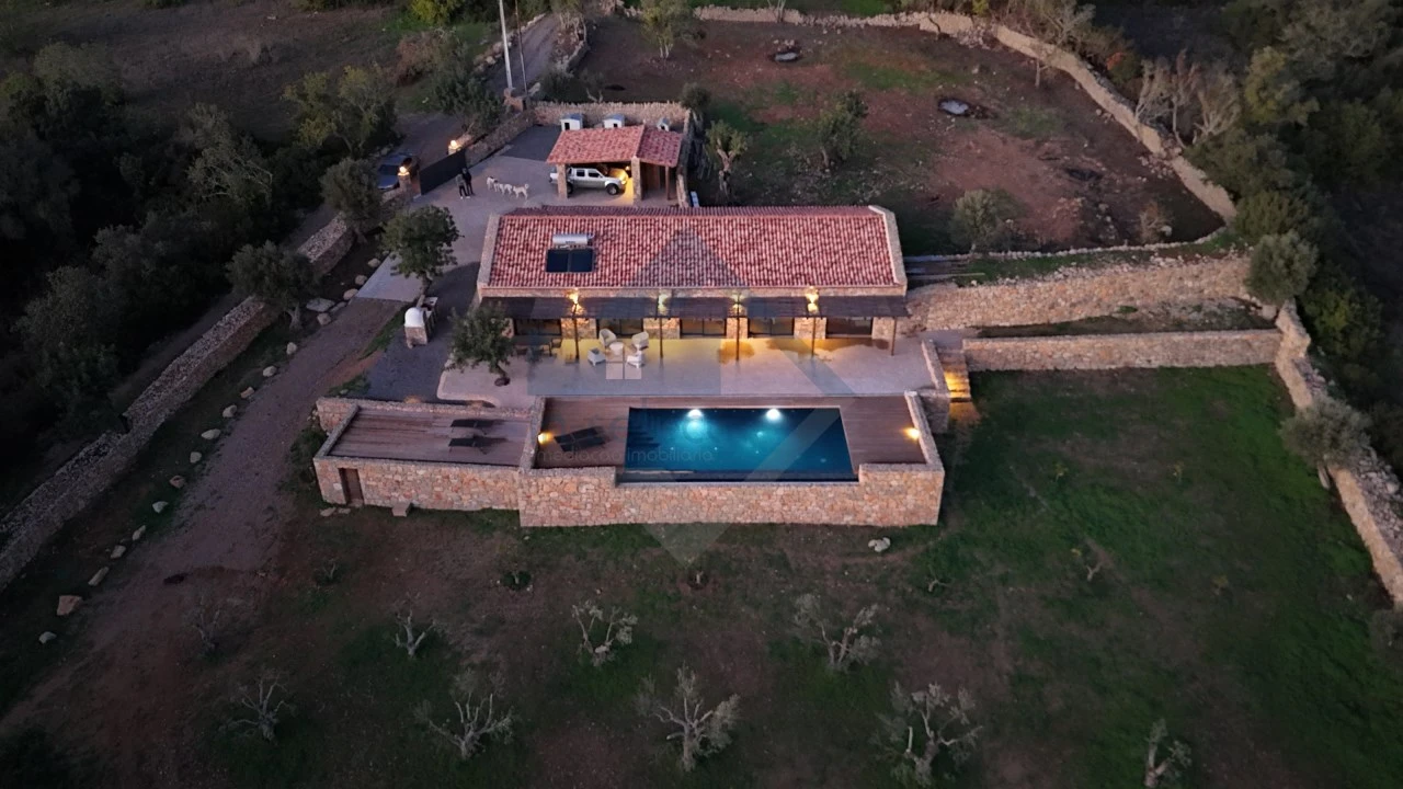 Moradia T3 para Venda em Santa Barbara de Nexe Foto 12