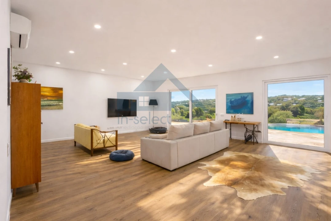 Moradia T3 para Venda em Santa Barbara de Nexe Foto 14