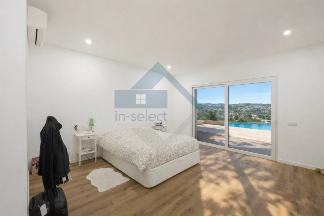 Moradia T3 para Venda em Santa Barbara de Nexe Foto 32