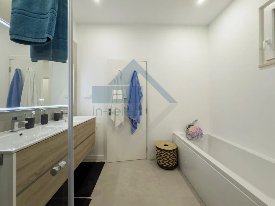 Moradia T3 para Venda em Santa Barbara de Nexe Foto 36