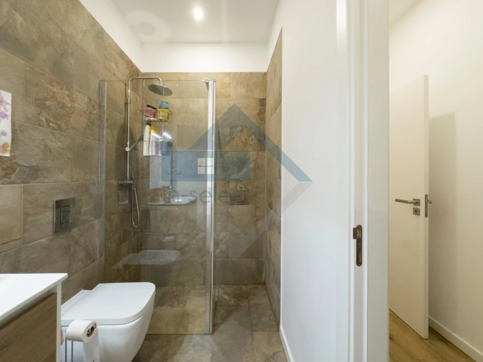 Moradia T3 para Venda em Santa Barbara de Nexe Foto 44